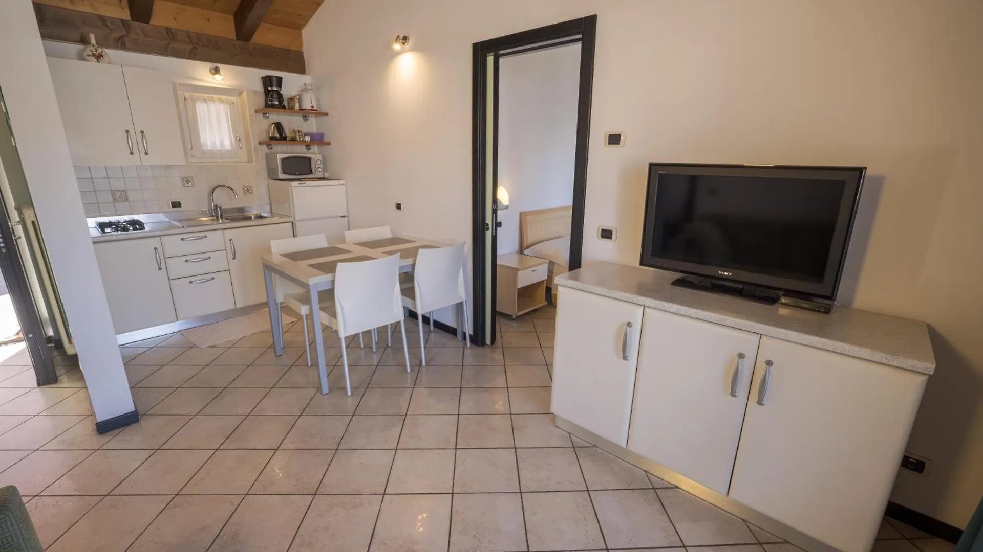 La Madrugada Aparthotel Malcesine 0*,