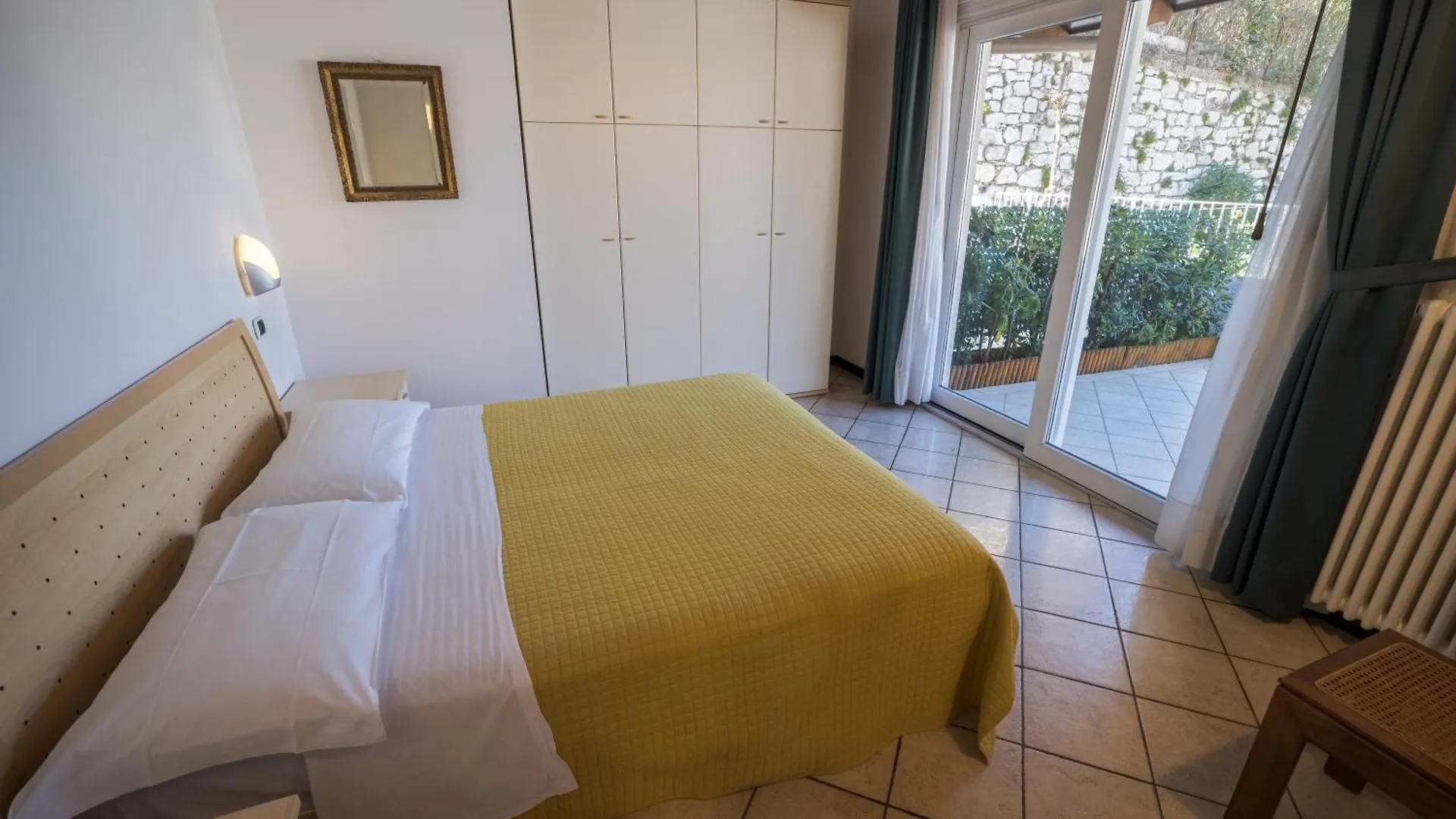 La Madrugada Aparthotel Malcesine Italy