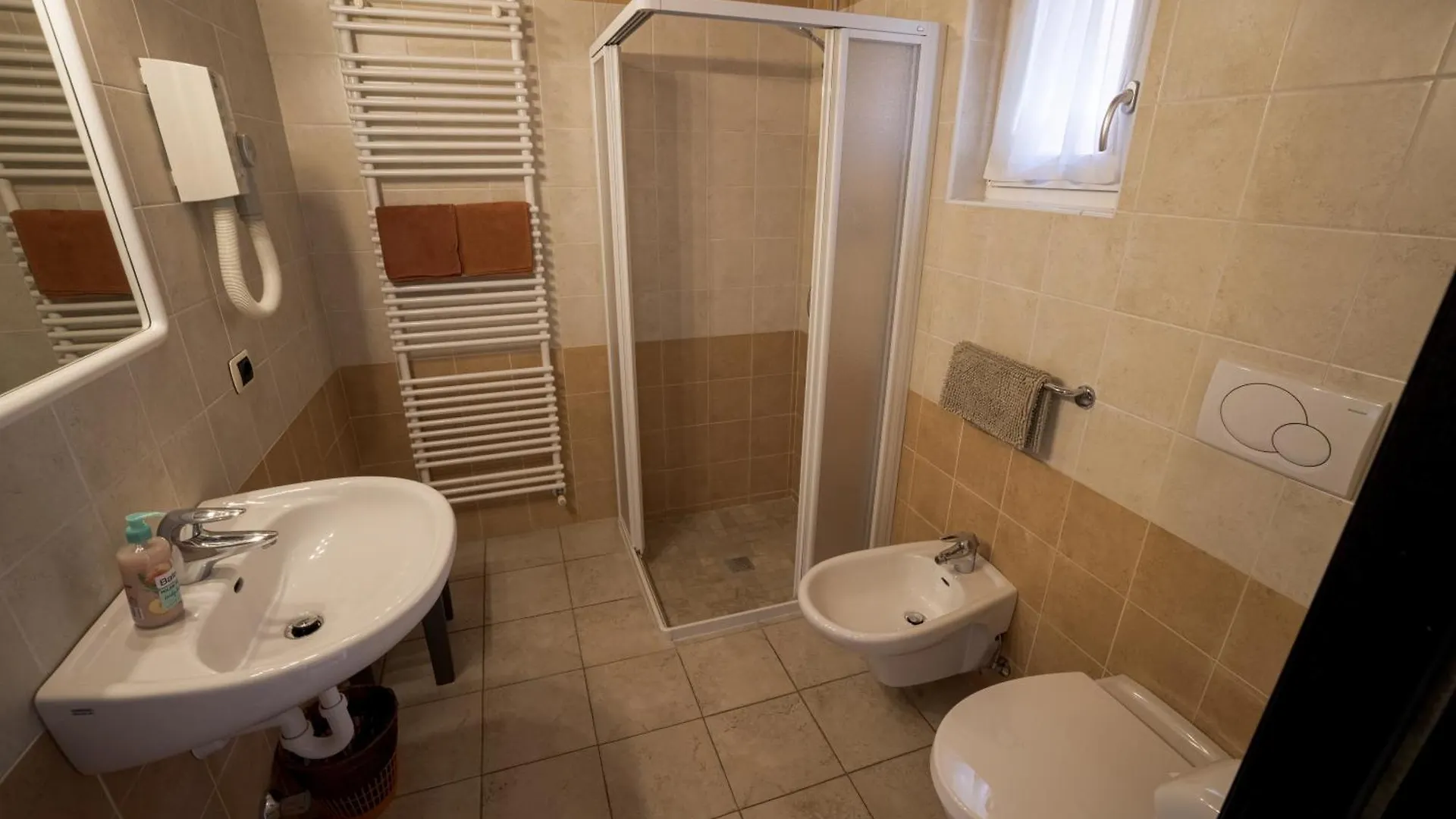 La Madrugada Aparthotel Malcesine Italy