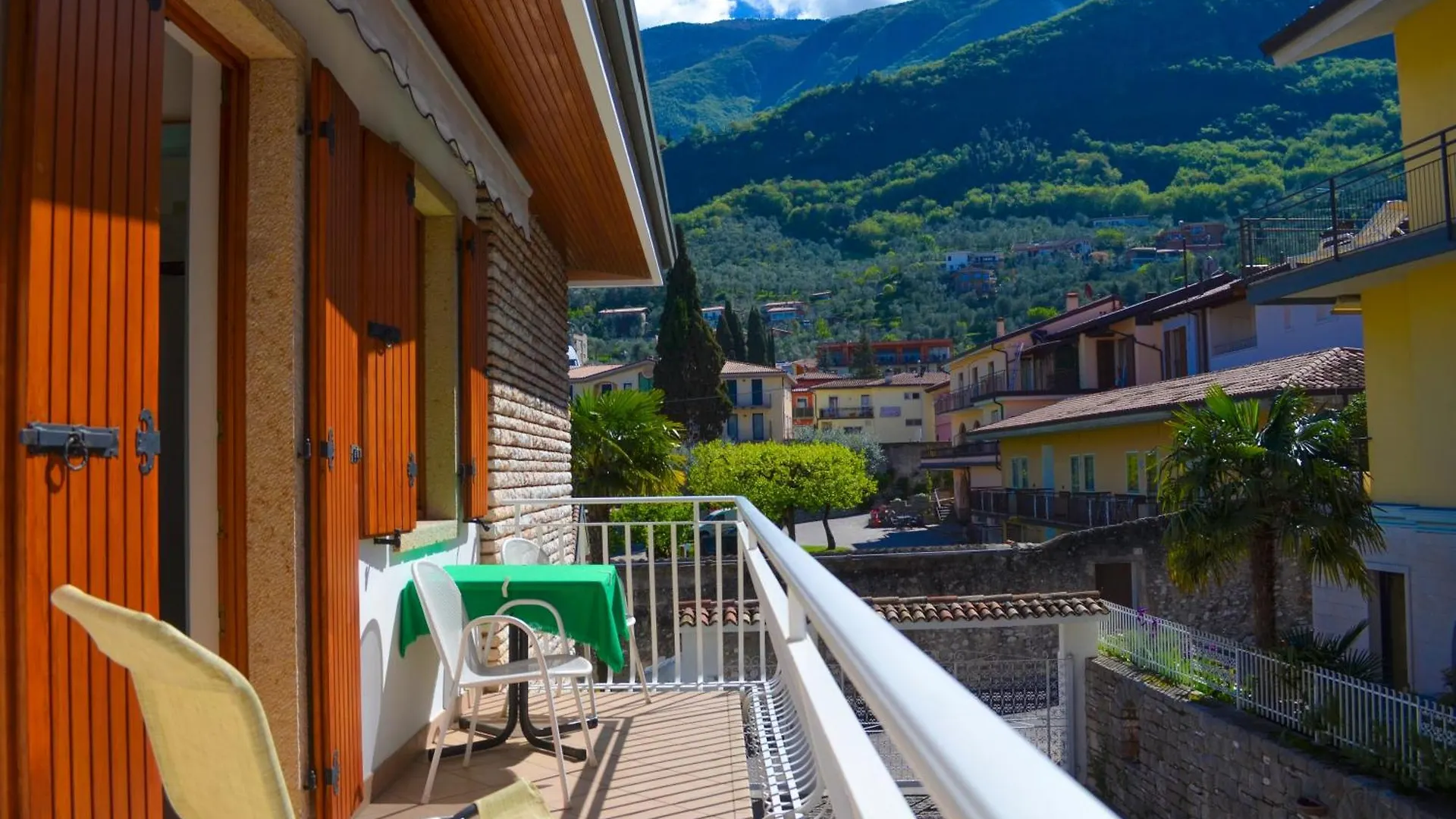 La Madrugada Aparthotel Malcesine Italy