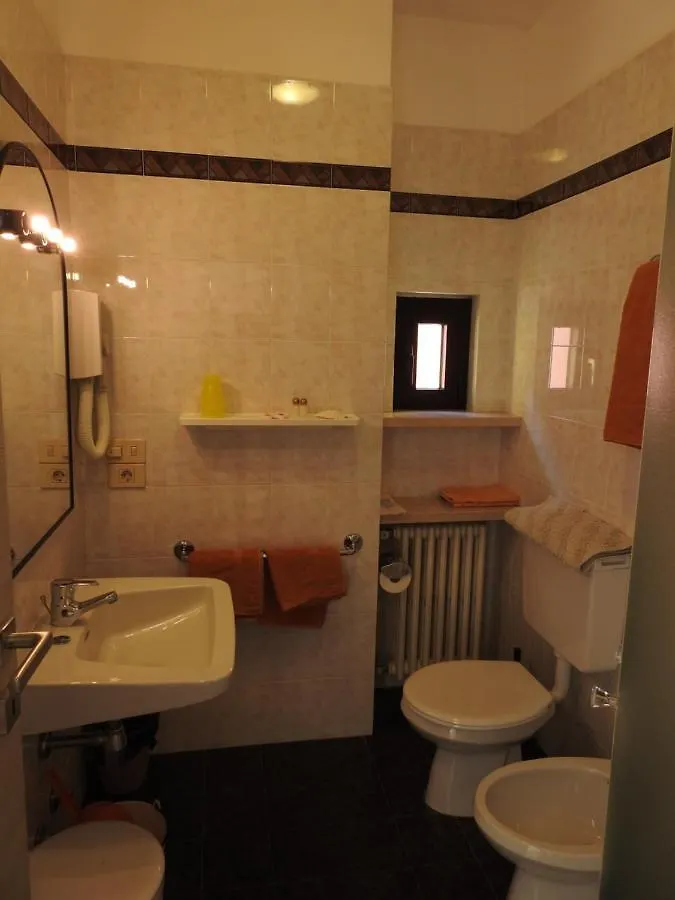La Madrugada Aparthotel Malcesine